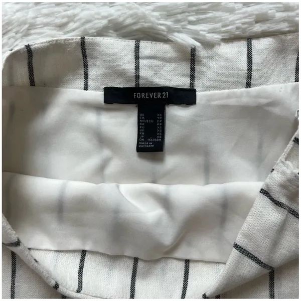 FOREVER 21 White Black Pinstripe Wrap Mini Skirt Size XS Striped Tie Waist Boho - Image 5