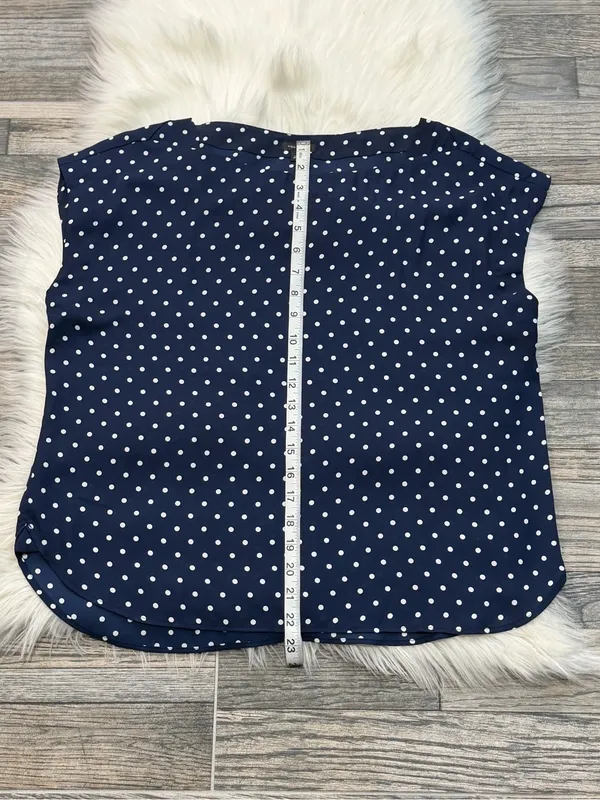 Ann Taylor Navy Blue and White Polka Dot Blouse Size Medium - Image 5