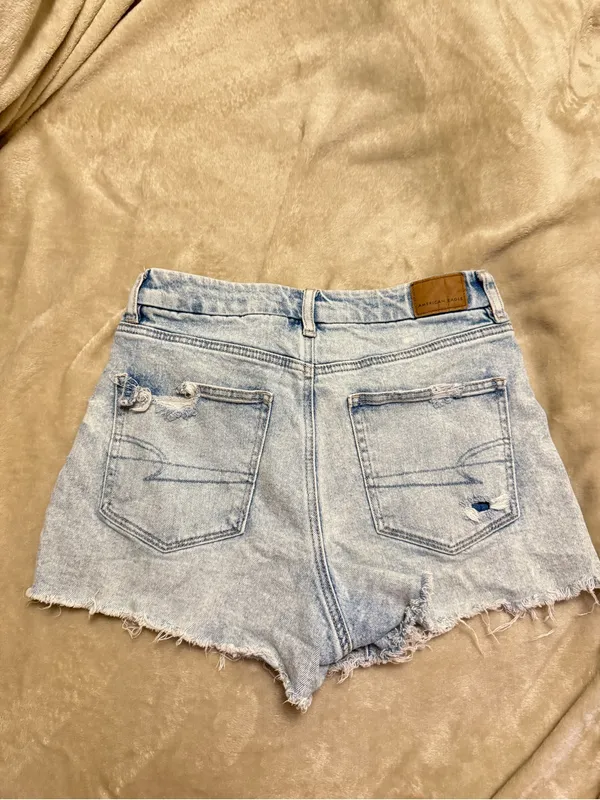 American Eagle Light Wash Distressed Denim Shorts - Curvy Mom - Size 4 - Image 5
