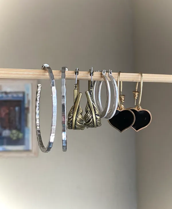 Boutique Hoop earrings set of 4🍂🖤 - Image 4