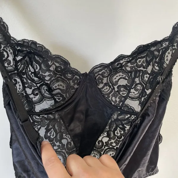 Vintage Victoria's Secret Lingerie One Piece Black Lace Underwire Bra Womens 36C - Image 6