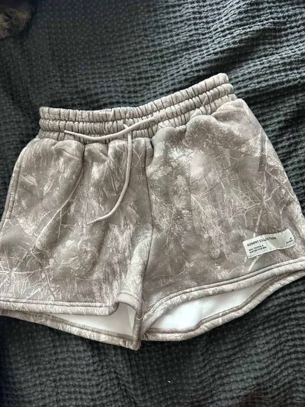 Comfrt camo shorts - Image 2