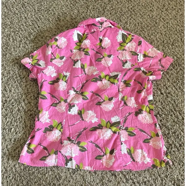 Rider Women's Pink Floral Short Sleeve‎ Button Down Blouse Size Medium - Image 8
