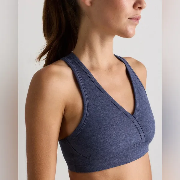 NWT Quince Women's Ultra Soft V Neck Racerback Heathered Storm Blue Sports Bra S - Image 2