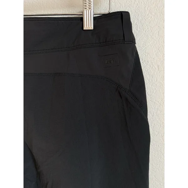 REI Co-op Women's Trail Shorts Black Zipper Pocket Outdoor Hiking Shorts Size 10 - Image 5