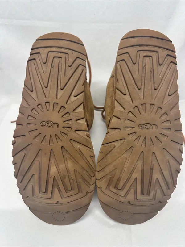 UGG Neumel Hi lace up Winter boots Sz: M8 W9.5 chestnut suede shearling lining. - Image 9