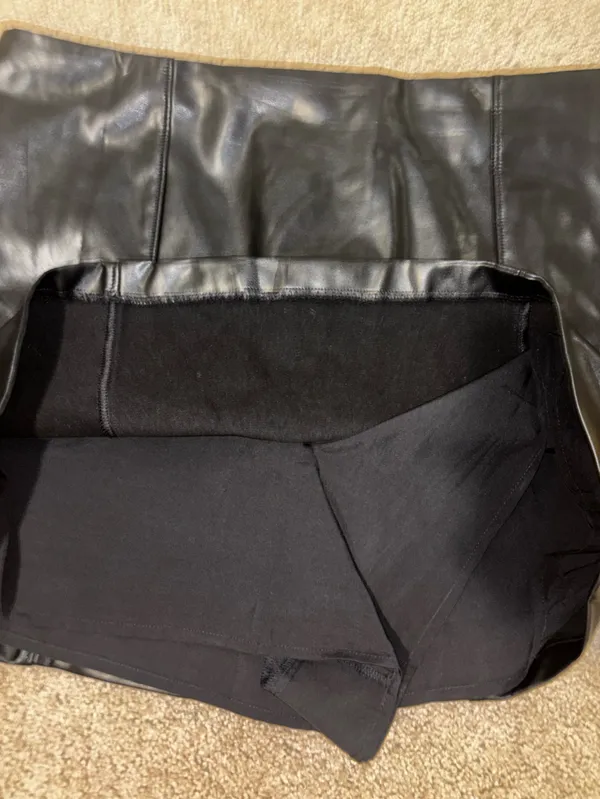 Abercrombie & Fitch Black Faux Leather Mini Skirt - Image 6