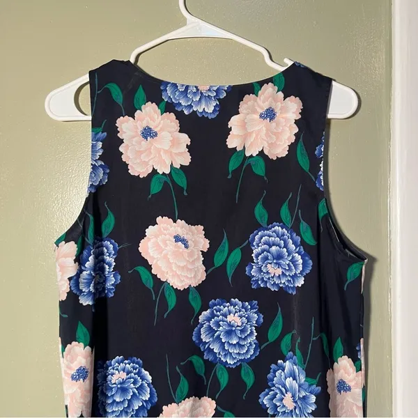 Ann Taylor Women's Size Medium Sleeveless V-Neck Blouse Navy Blue Pink‎ Floral - Image 7