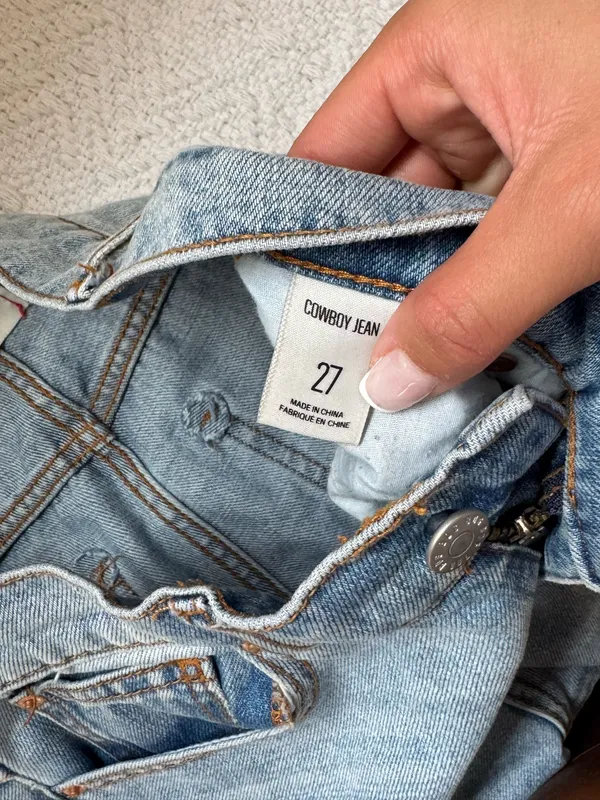 Urban Outfitters BDG Jeans - Image 4