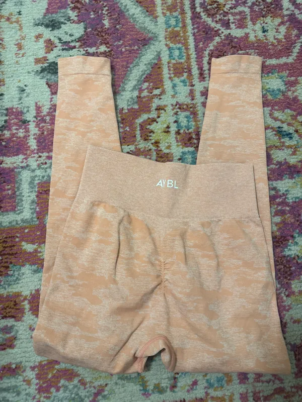 AYBL Seamless Leggings - Image 3