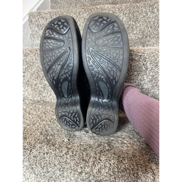 B.O.C Peggy Slip On Black‎ Leather Clogs Size 11 - Image 4