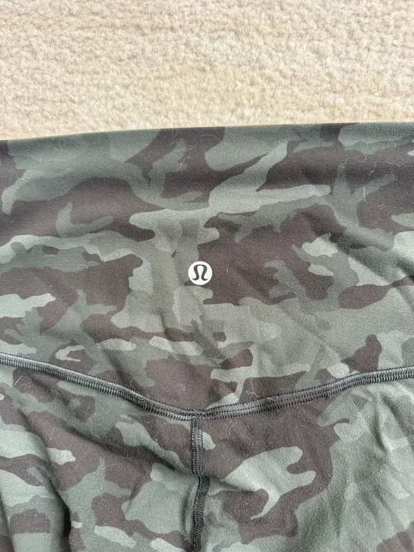 Lululemon Leggings Camo - Image 3