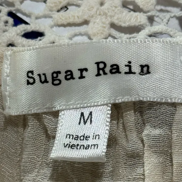 Sugar Rain Crochet Yoke Boho Blouse Cream Size Medium - Image 4