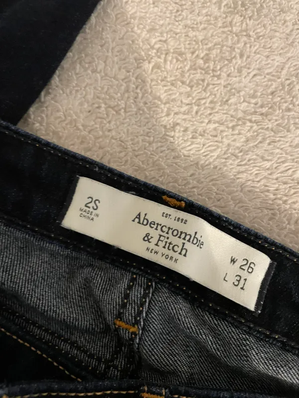Abercrombie Jeans - Image 4