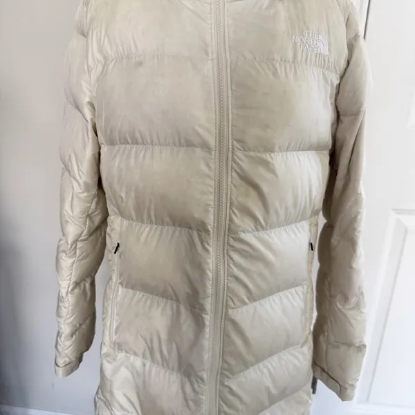 The North Face Women's Metropolis 550 Parka Size Large - Image 4