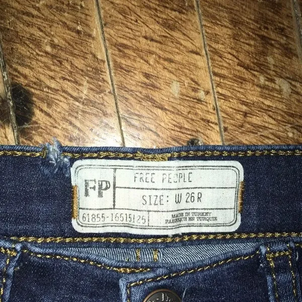 Free People destroyed distressed size 26 dark wash jeans - Image 2