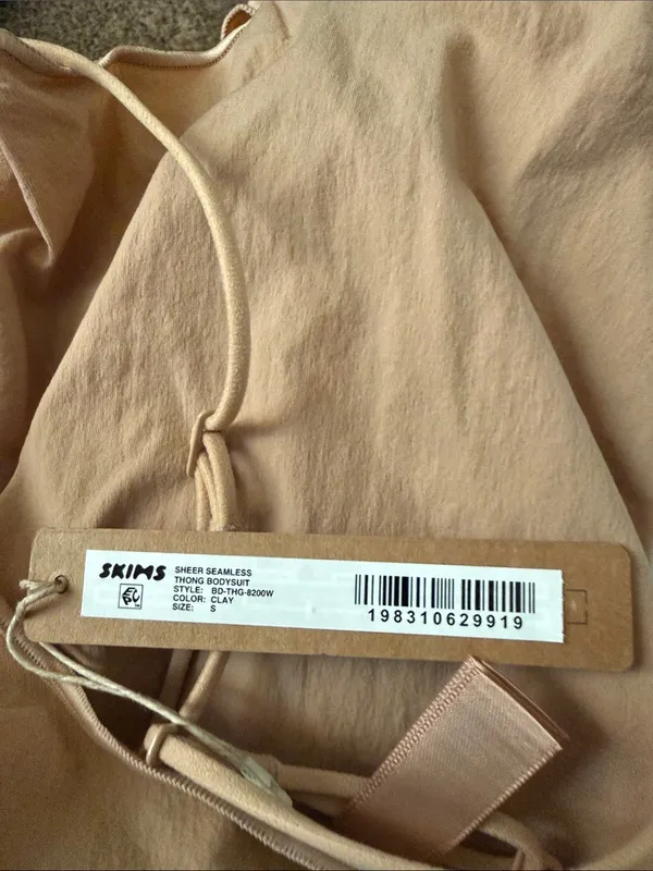 SKIMS Sheer Seamless Thong Bodysuit shapewear clay small (G21) NWT - Image 6