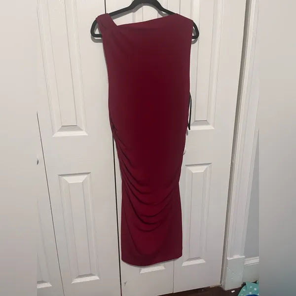 Donna Karan Burgundy Gown Size Large - Image 4