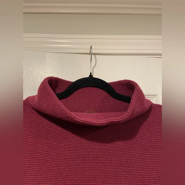 Free People Size S Burgundy Ribbed Mock Neck Sweater Large Oversized Cozy Knit - Image 5