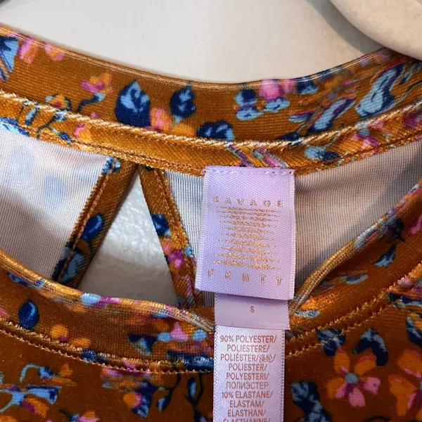 Savage X Fenty Psychedelic Velvet Floral Top & Shorts Sleep Pajama Set Orange - Image 4