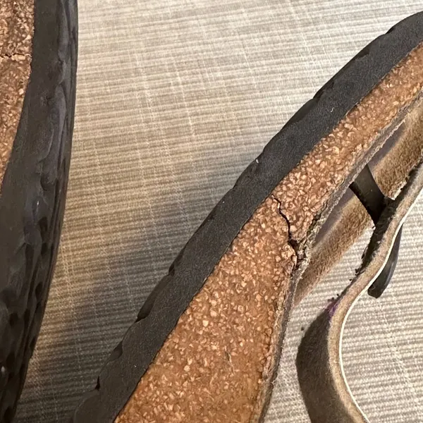Birkenstock Gizeh in Light Gold Size 38 (US Size 7-7.5) - Image 8