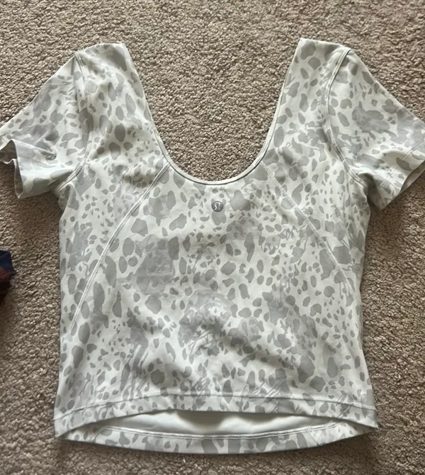 Lululemon Align T-Shirt Cheetah Camo Antique White Multi - Image 4