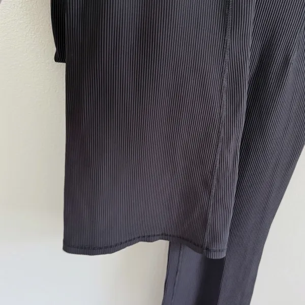 Athleta Salutation Stash Ribbed Flare Size Small‎ Tall Black High Rise Pockets - Image 5