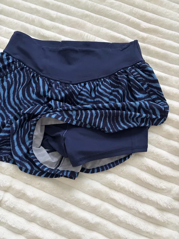 OFFLINE by Aerie Athletic Shorts - Image 3