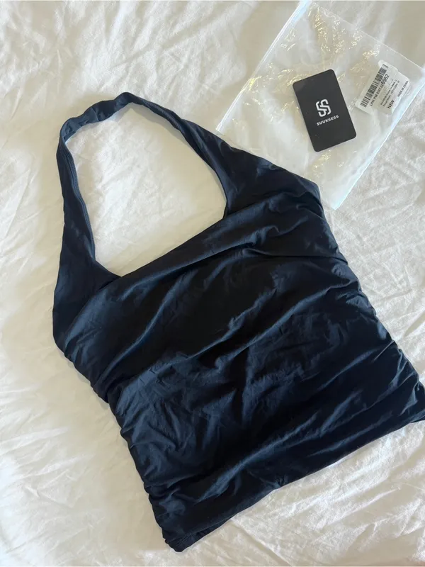 NWT • Double Lined Halter Tank Top Black Size L - Image 3