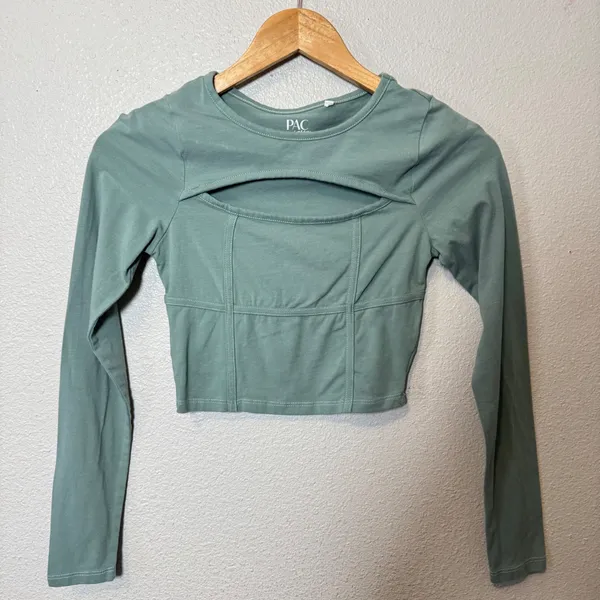 PAC Cares Long Sleeve Cutout Cropped Top Sage‎ Green Size XS - Image 7
