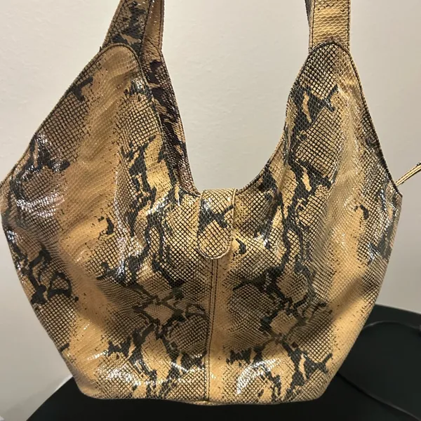 MELIE BIANCO CHIC Snakeskin Tote Bag-really cute-bow on front - Image 11