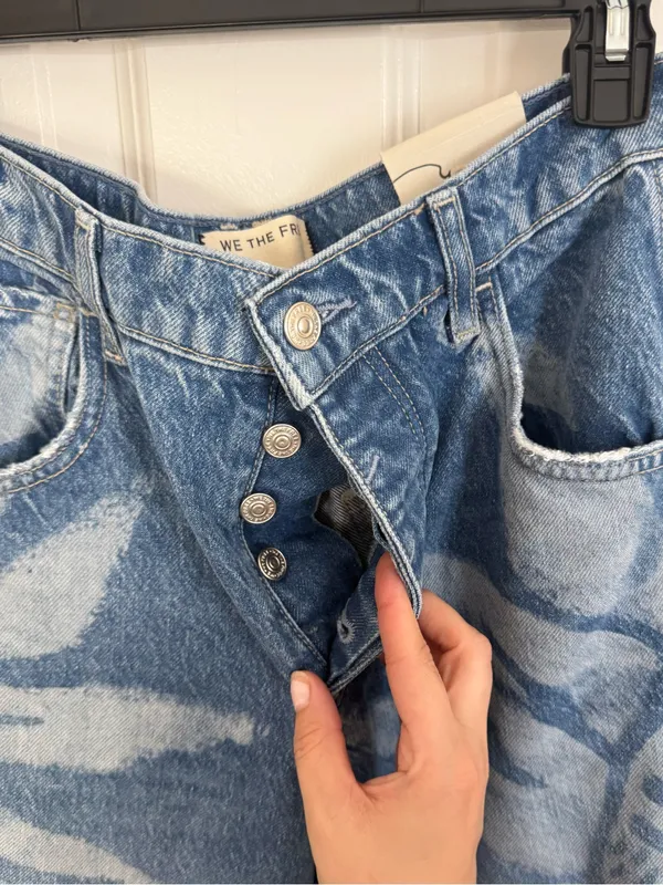 Free People We The Free Good Luck Printed Barrel Jeans in Sun Fade 27 - Image 5
