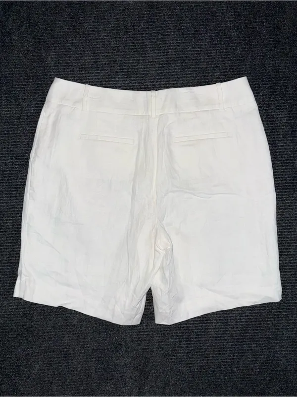 Talbots NWT Linen Pleated Bermuda Shorts Lined Coastal Resort Women's 14 White - Image 2