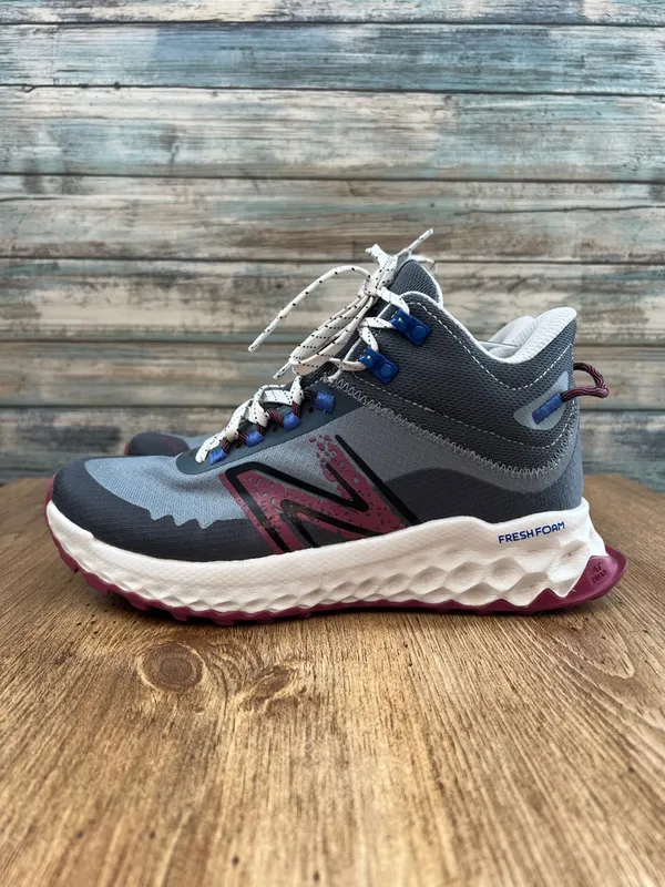 New Balance Fresh Foam Garoé Midcut in Steel Women’s Size 7 - Image 6