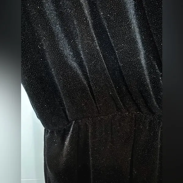 H&M Divided Black‎ Velvet Long Sleeve Romper | Size 6 - Image 4