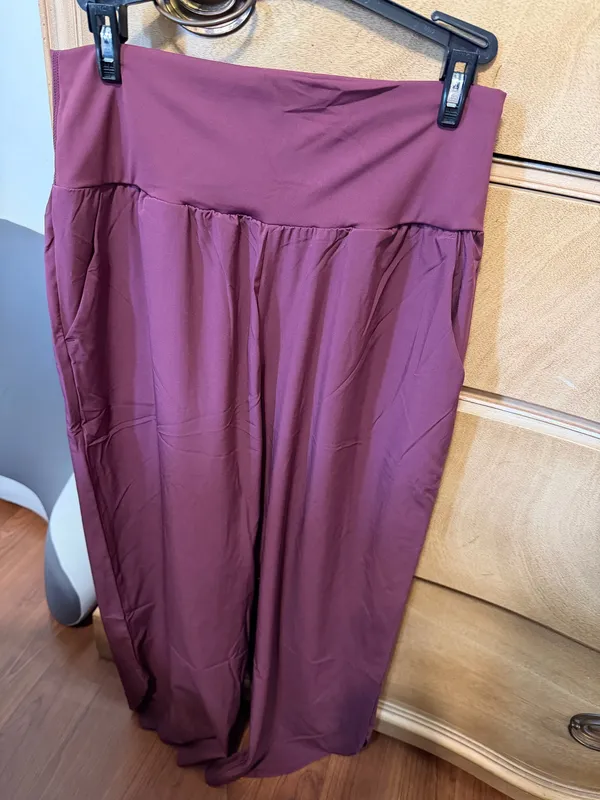 Halara Pants Flowy - Image 2