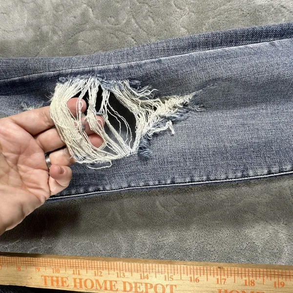 Judy Blue Jeans Womens 11/30 Blue Boyfriend Fit Destroyed Bleach Splatter Denim - Image 9