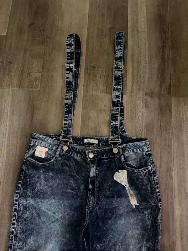 NWT Acid Wash Suspender Jeans Overall Pants Dark Wash - Size 18 - Image 4
