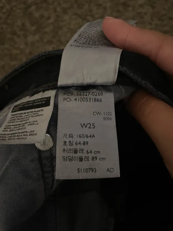 Levi’s Shorts 501 - Image 3