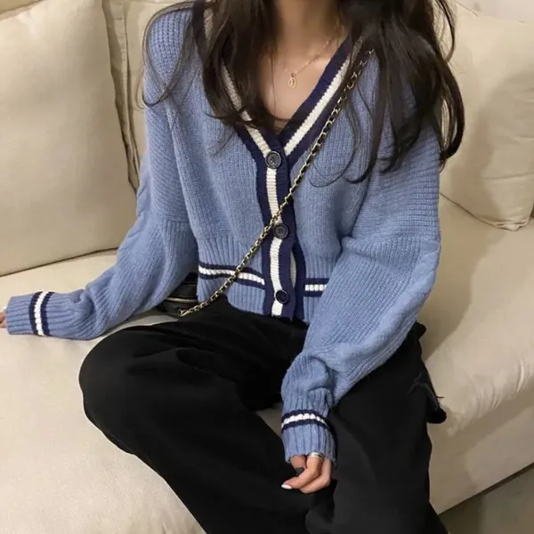 YesStyle Blue and White Cardigan - Image 2