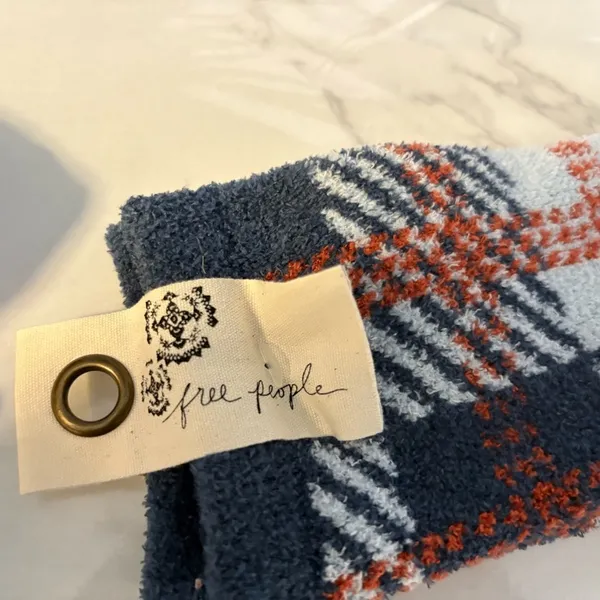 Free People Cozy Cabin Plush Crew Socks Blue Plaid Fuzzy Sherpa NWT One Size - Image 6