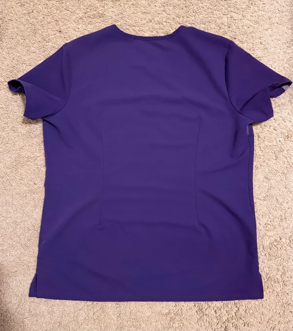 FIGS Scrubs Set - Image 8
