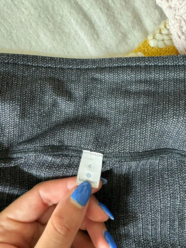 Lululemon Gray Leggings - Image 6