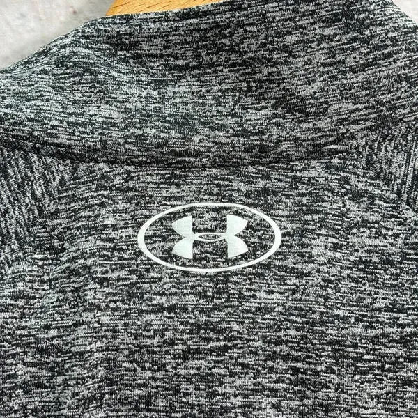 Under Armour Women’s Loose Medium Heatgear 1/4 Zip - Image 9