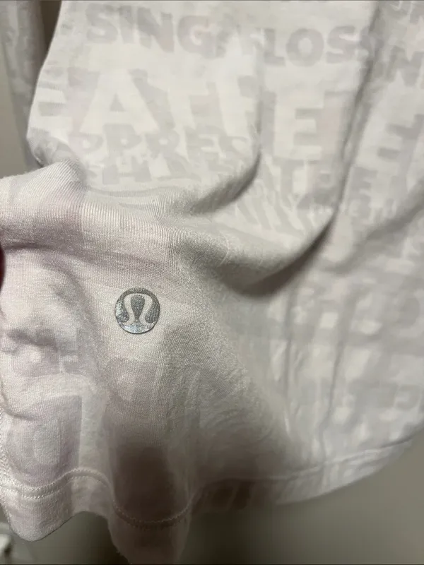 LULULEMON Vintage Manifesto Burnout Long Sleeve White, Size 4 - Image 6