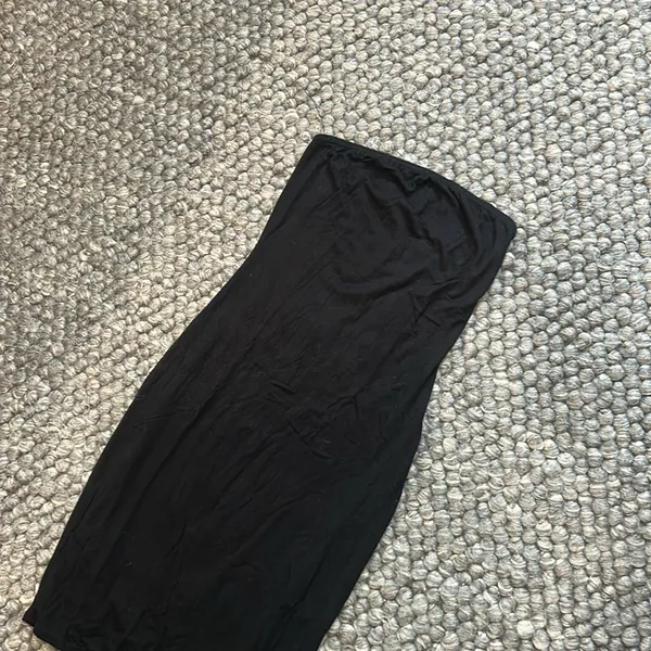 Misguided Black Strapless Stretchy Midi Dress Size 6 - Image 2