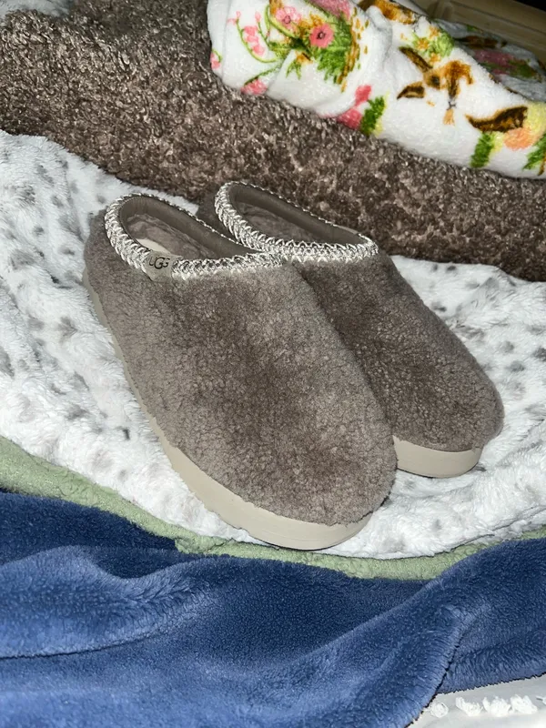 Ugg maxi curly tazz slippers - Image 3