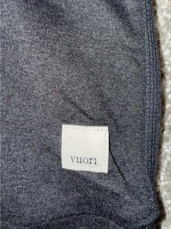 Vuori Women's Halo Essential Hoodie - Black Heather - Size Medium (Like New) - Image 3