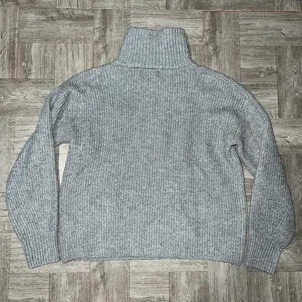 Old Navy Gray Knit Half Zip Pullover Size XS - Image 2