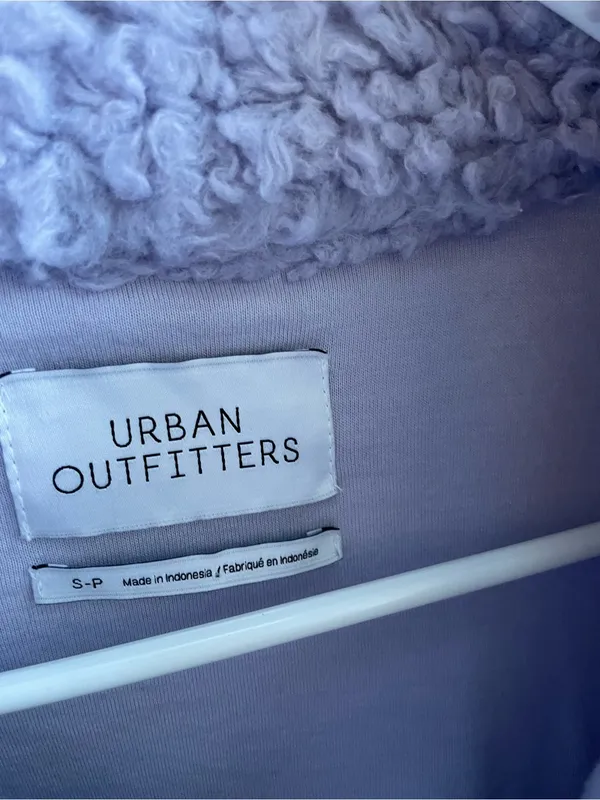 Urban Outfitters Lavender Sherpa Button-Front Jacket Size S - Image 2